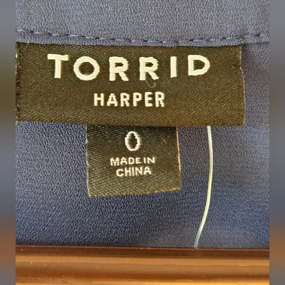 Torrid Medieval Blue Harper Georgette Pull Over 3/4 Sleeve Blouse SZ 0 (12) NWT - Picture 5 of 8